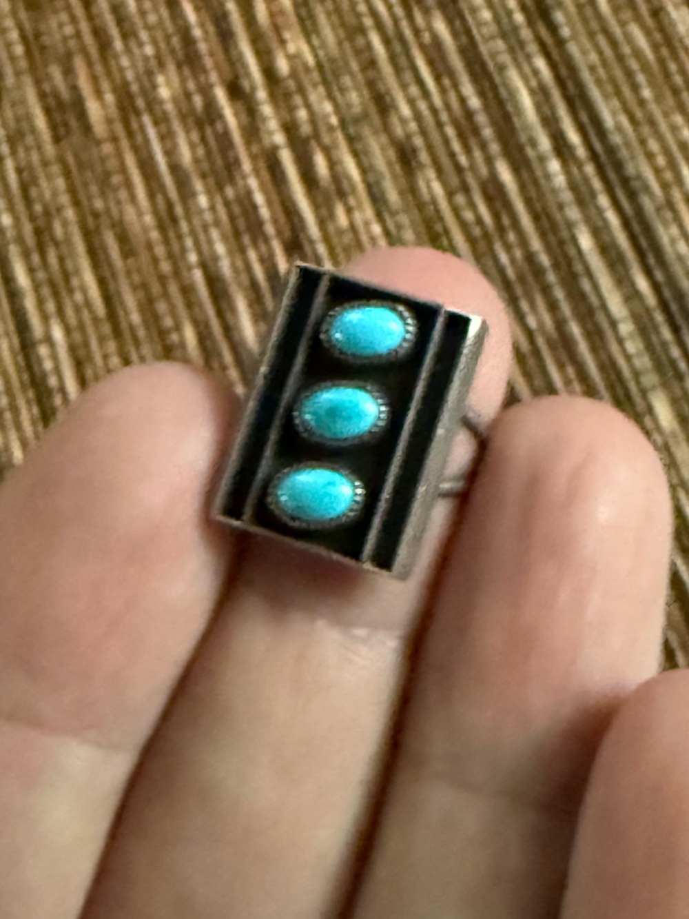 Navajo Turquoise Silver Ring Size 5.75 Modernist Shadow Box Three Stone
